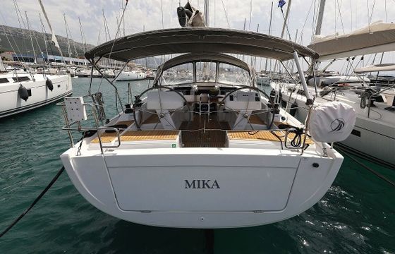 Sailboat HANSE 458 14.04m