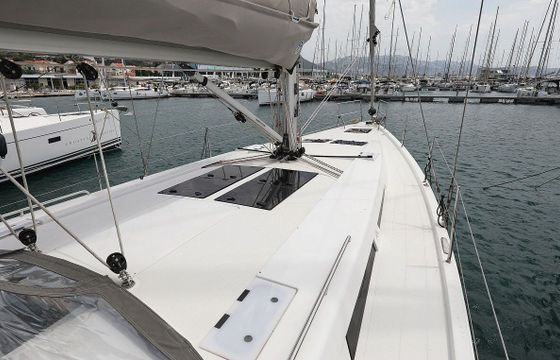 Sailboat HANSE 458 14.04m