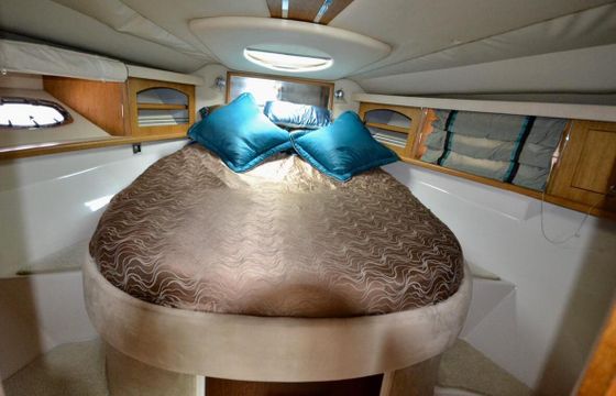 Motorboat Doral 2010 700hp