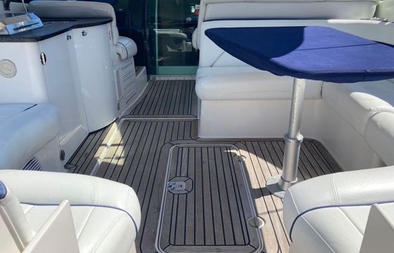 Motorboat Doral 2010 700hp