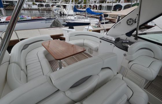 Motorboat Doral 2010 700hp
