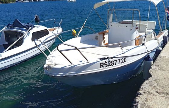 Motorboat Capelli Cap 20