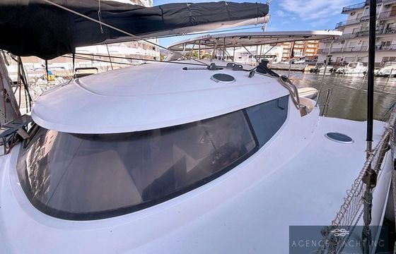 Catamaran Fountaine Pajot Lavezzi 40 12.55m