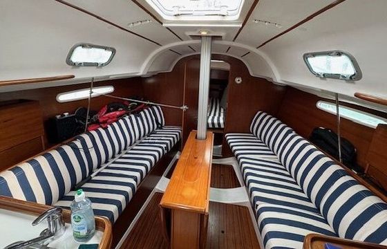 Sailboat Beneteau First 31.7 9m