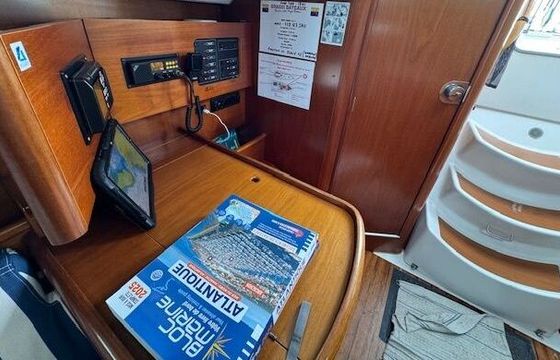 Sailboat Beneteau First 31.7 9m