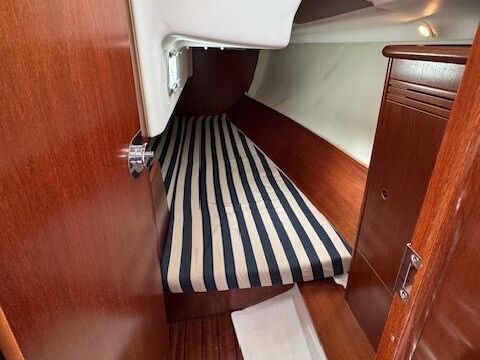 Sailboat Beneteau First 31.7 9m