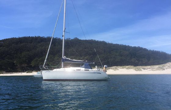 Sailboat Bavaria 30 Cruiser 9.45m