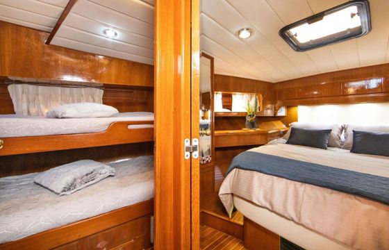 Motorboat President Eder Ship 44 720hp
