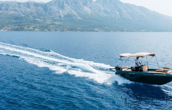 Motorboat Karel 4.8 30hp