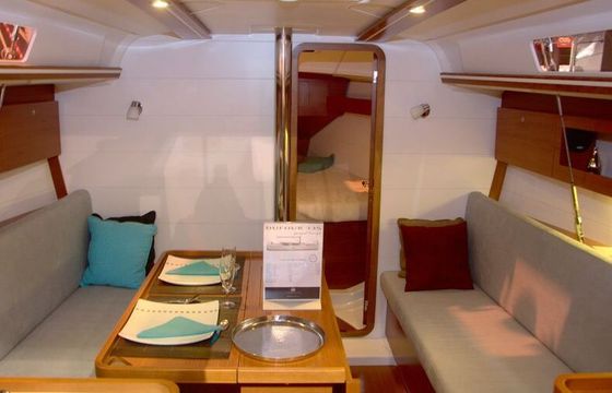 Sailboat DUFOUR 335 Grand Large 10m