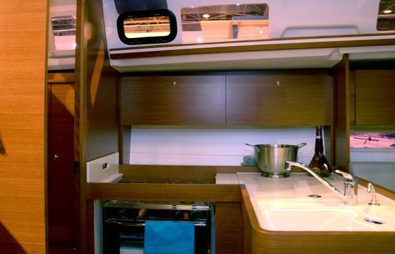 Sailboat DUFOUR 335 Grand Large 10m
