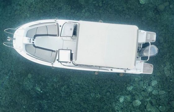Motorboat Jeanneau Cap Camarat 7.5 br2 300hp