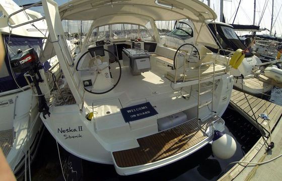 Sailboat BENETEAU OCEANIS 45 13.85m