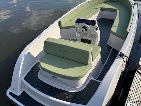 Motorboat Santos One 8hp