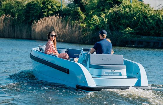 Motorboat Santos One 8hp