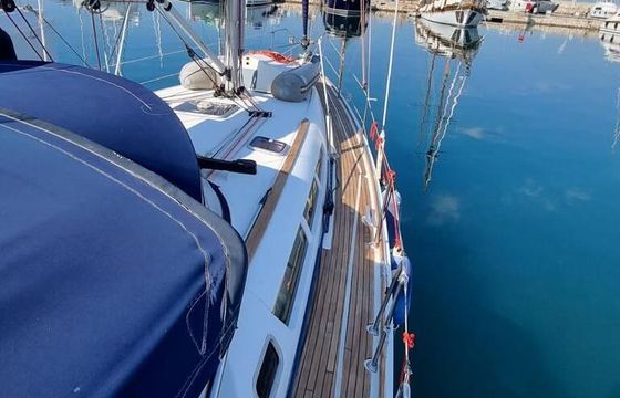 Sailboat Jeanneau Sun Odyssey 42i Performance 12m