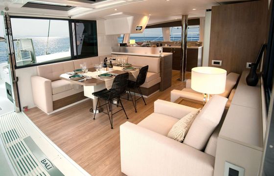 Catamaran Catana Group Bali 4.4 - 4 + 1 cab. 13m