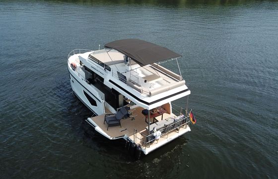 Motor yacht Cobra Yachts Maestro 42 85hp