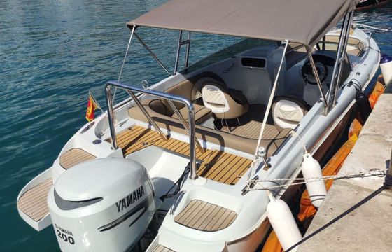 Motorboat Tullio Abbate 200hp
