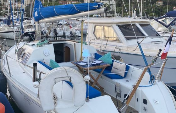 Sailboat Jeanneau Sun Way 25 7.7m