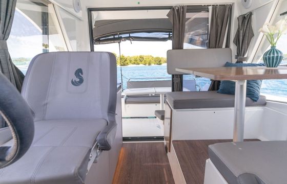 Motorboat Beneteau Antares 9 400hp