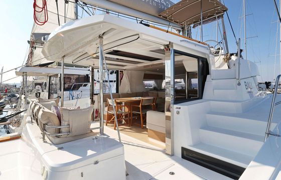 Catamaran Catana Group Bali 4.2 - 4 + 1 cab. 12m