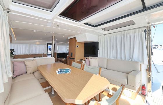 Catamaran Catana Group Bali 4.2 - 4 + 1 cab. 12m