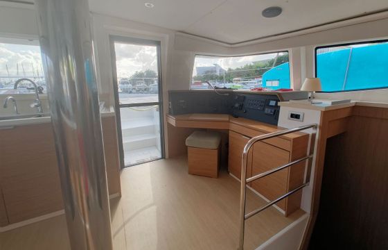 Catamaran Catana Group Bali 4.4 - 4 + 2 cab. 13m