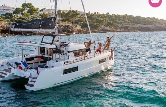 Catamaran Lagoon-Bénéteau Lagoon 40 - 4 + 2 cab 11m