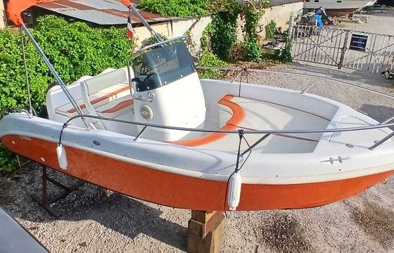 Boat without licence  Marino Sans permis 6hp