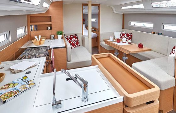 Sailboat Sun Odyssey 410 12m