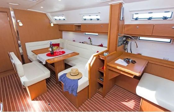 Sailboat Bavaria 40 12m