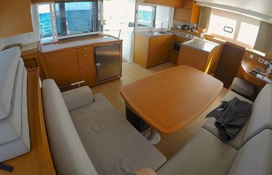 Catamaran LAGOON 450 - Groupe et climatisation 13.9m