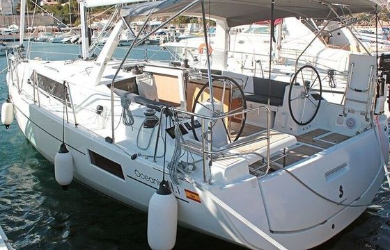 Sailboat Beneteau Oceanis 41.1 11.99m