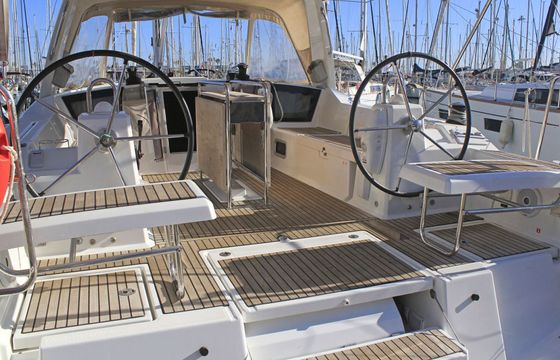 Sailboat Beneteau Oceanis 41.1 11.99m