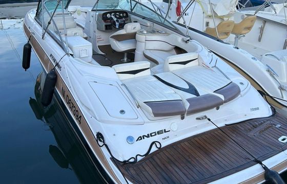 Motorboat Four Winns H260 380hp