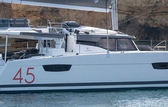Catamaran Fountaine Pajot Fountaine Pajot Elba 45 - 4 + 2 cab. 13m