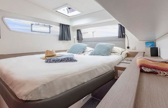 Catamaran Fountaine Pajot Fountaine Pajot Elba 45 - 4 + 2 cab. 13m