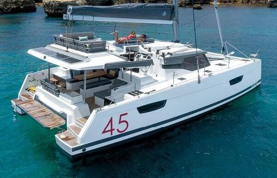 Catamaran Fountaine Pajot Fountaine Pajot Elba 45 - 4 + 2 cab. 13m