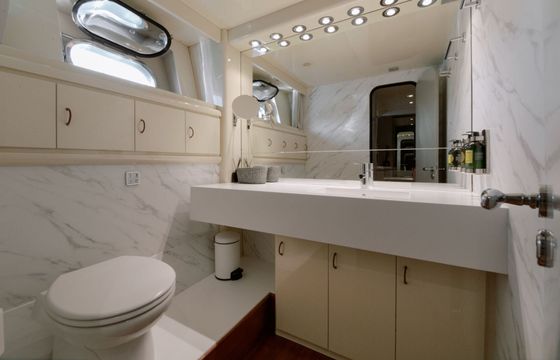 Motorboat Falcon 82 1500hp