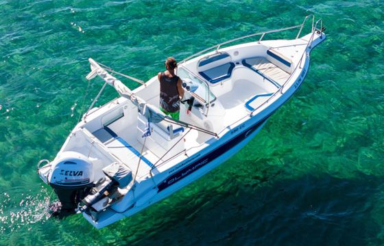 Motorboat Olympic 580cc 30hp