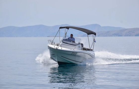 Motorboat Jeanneau Cap Camarat 6.5 Cc 150hp