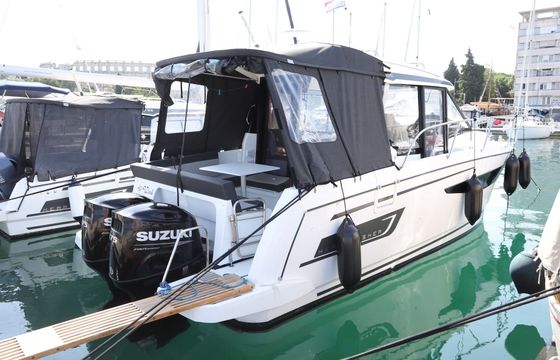 Motorboat Jeanneau Merry Fisher 895 350hp