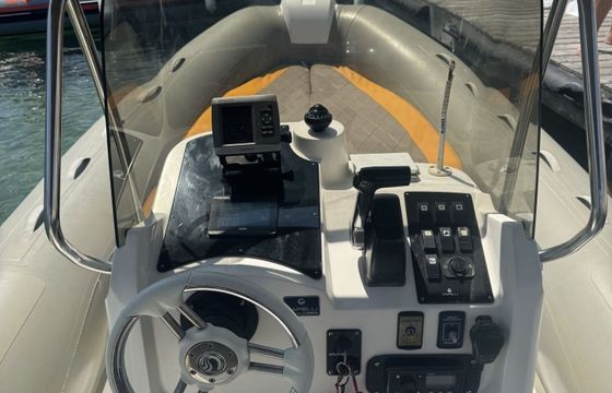 RIB Capelli Tempest 690 200hp