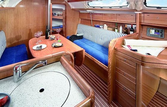 Sailboat Bavaria Yachtbau Bavaria 39 Cruiser 12.14m