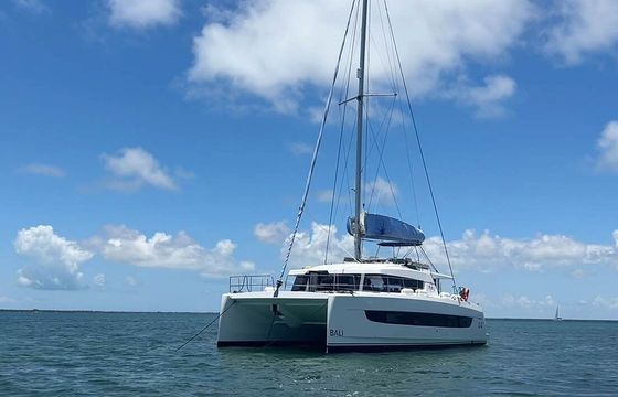 Catamaran Catana Group Bali 4.4 - 4 + 1 cab. 13.75m