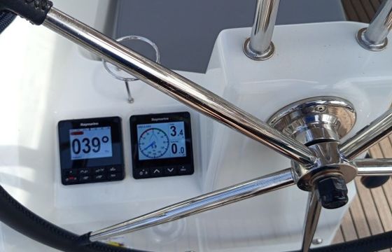 Sailboat Oceanis 37.1 11m