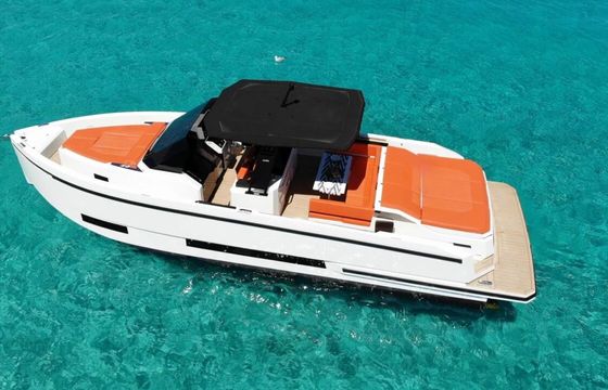 Motorboat DE ANTONIO YACHTS D32 600hp