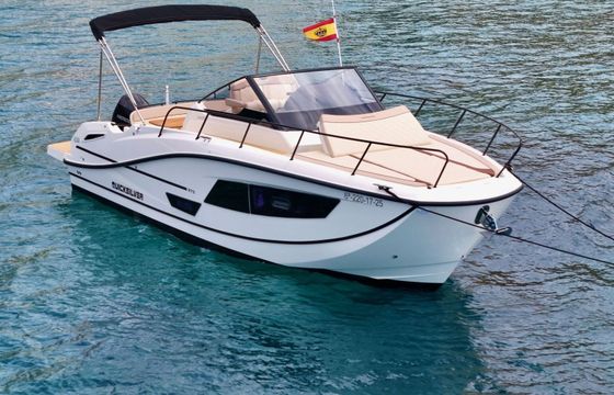 Motorboat Quicksilver Activ 875 Sundeck 300hp