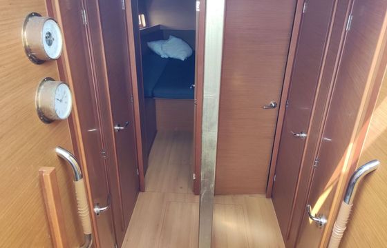 Sailboat Jeanneau Sun Loft 47 - 6 + 1 cab. 14m